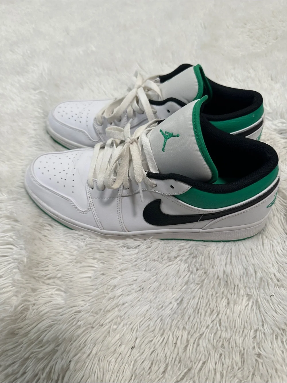 ❤️ Jordan 1 Low White Lucky Green Shoe